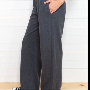 Brandy Melville Anastasia Sweatpants